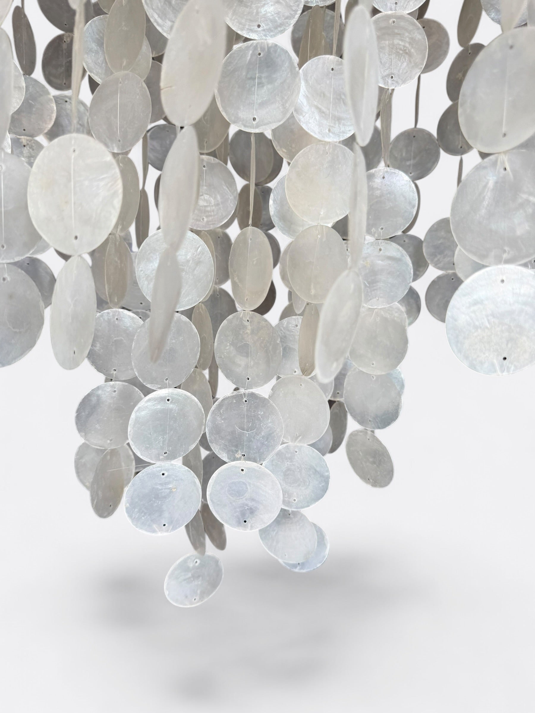 Grand Lustre balinais en nacre naturelle - Nayla