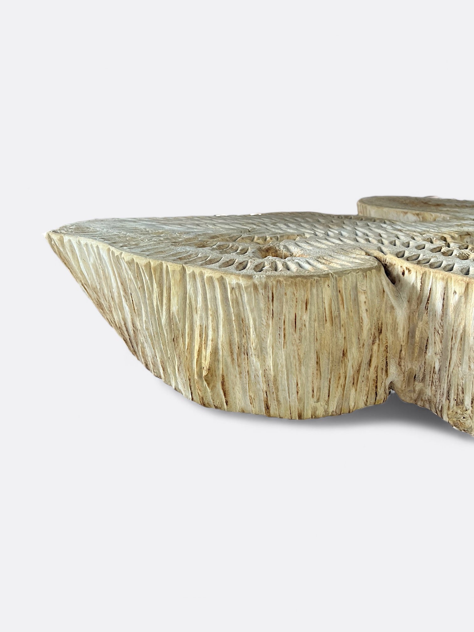 Table basse en Bois de manguier sculpté - Tresna