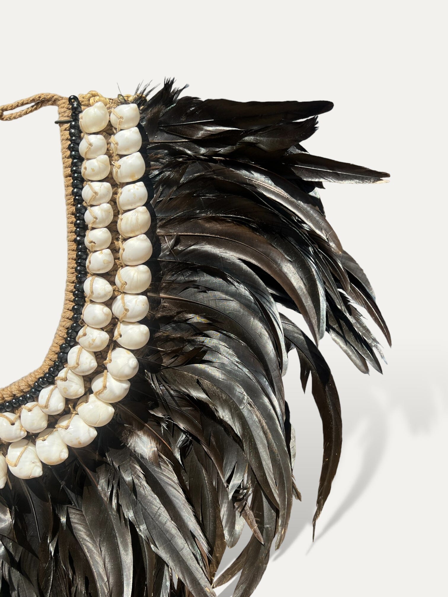 Collier en plumes et coquillages - Noah Cokoha