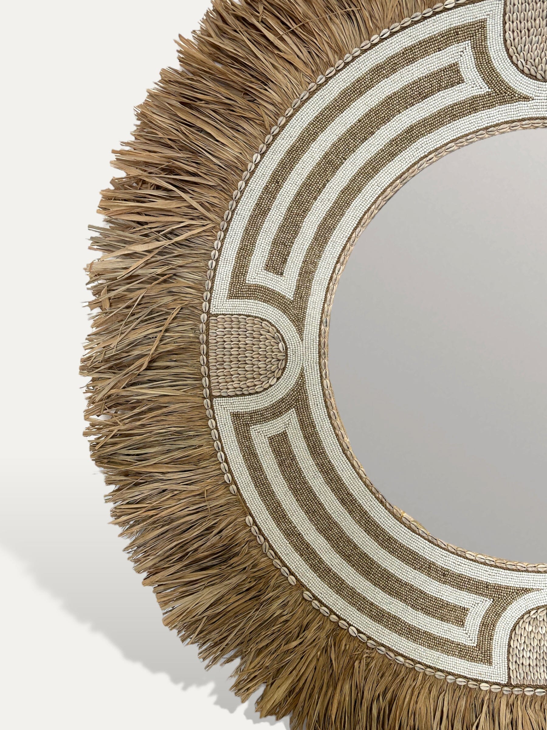 Grand miroir rond balinais en perle - Krem XL COKOHA