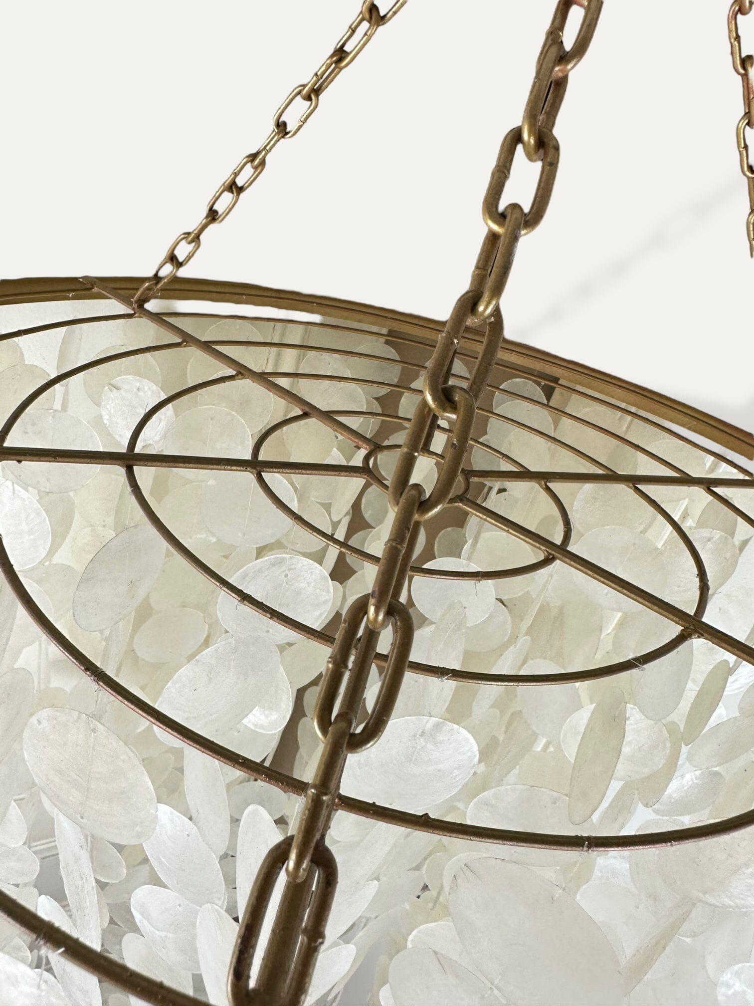 Le lustre en nacre Bali COKOHA