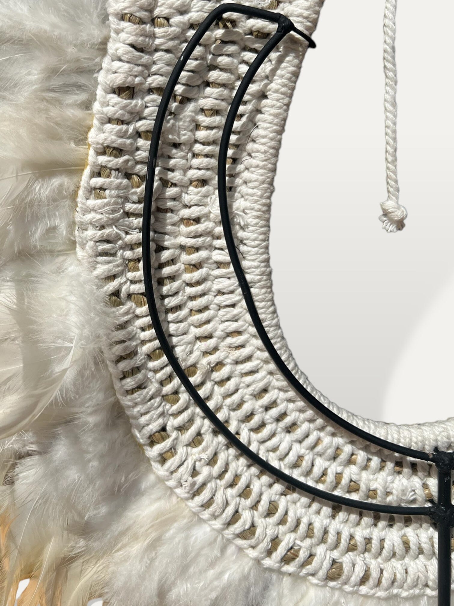 Collier en plumes et coquillages argentés - Renaissance Cokoha