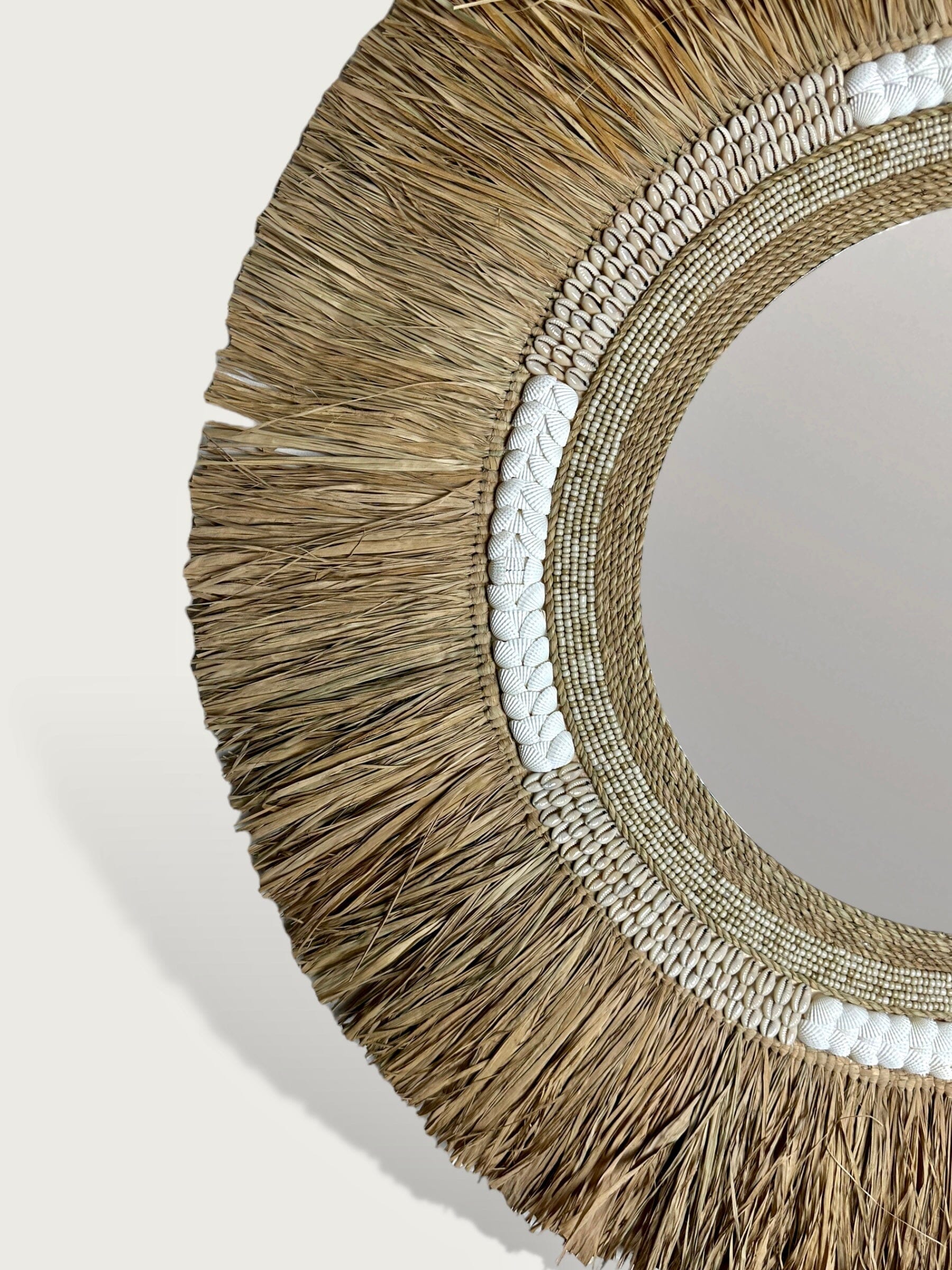 miroir rond en coquillage - Natural COKOHA