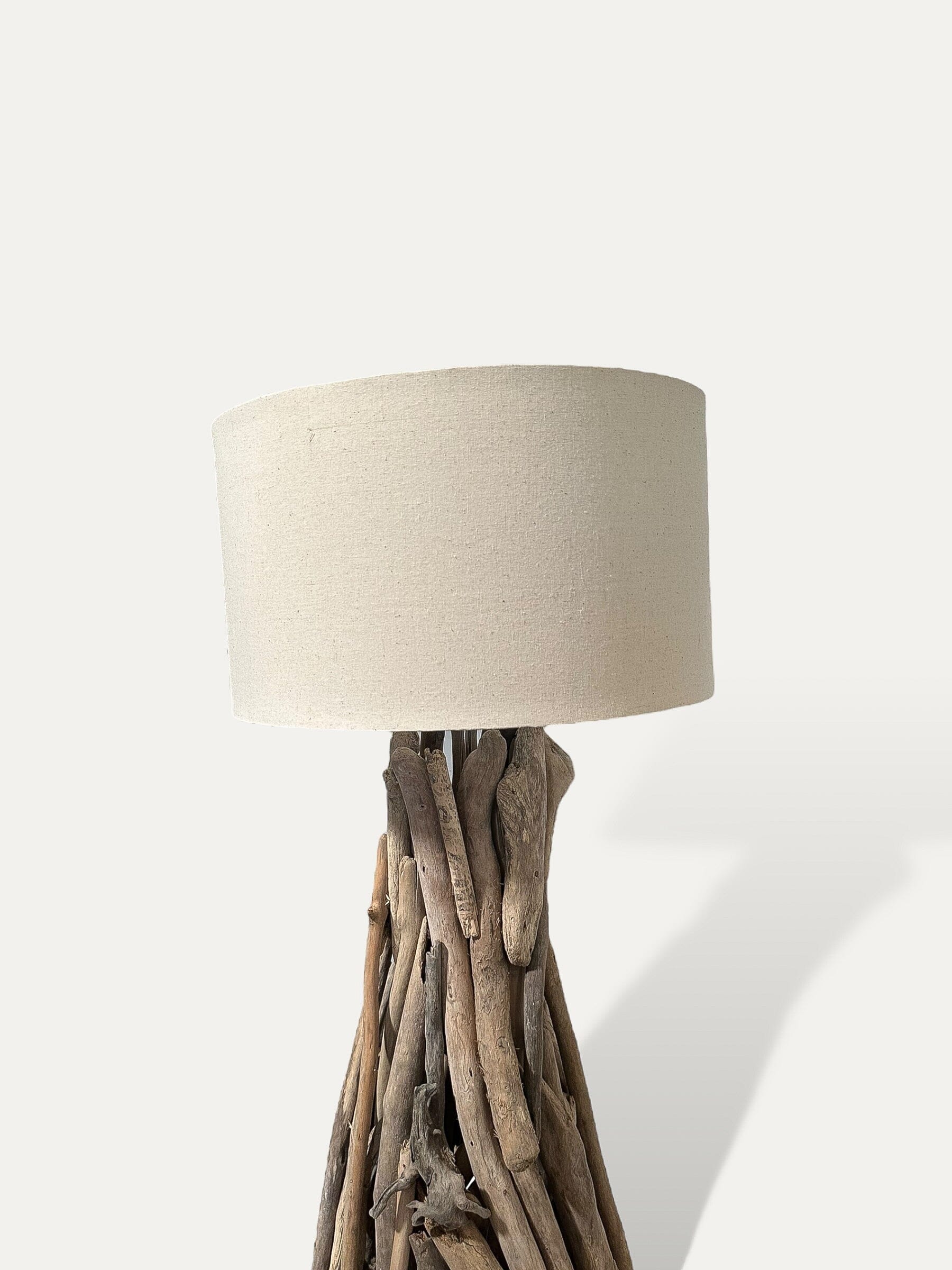 Lampe en bois flotté Bali - Bayu COKOHA