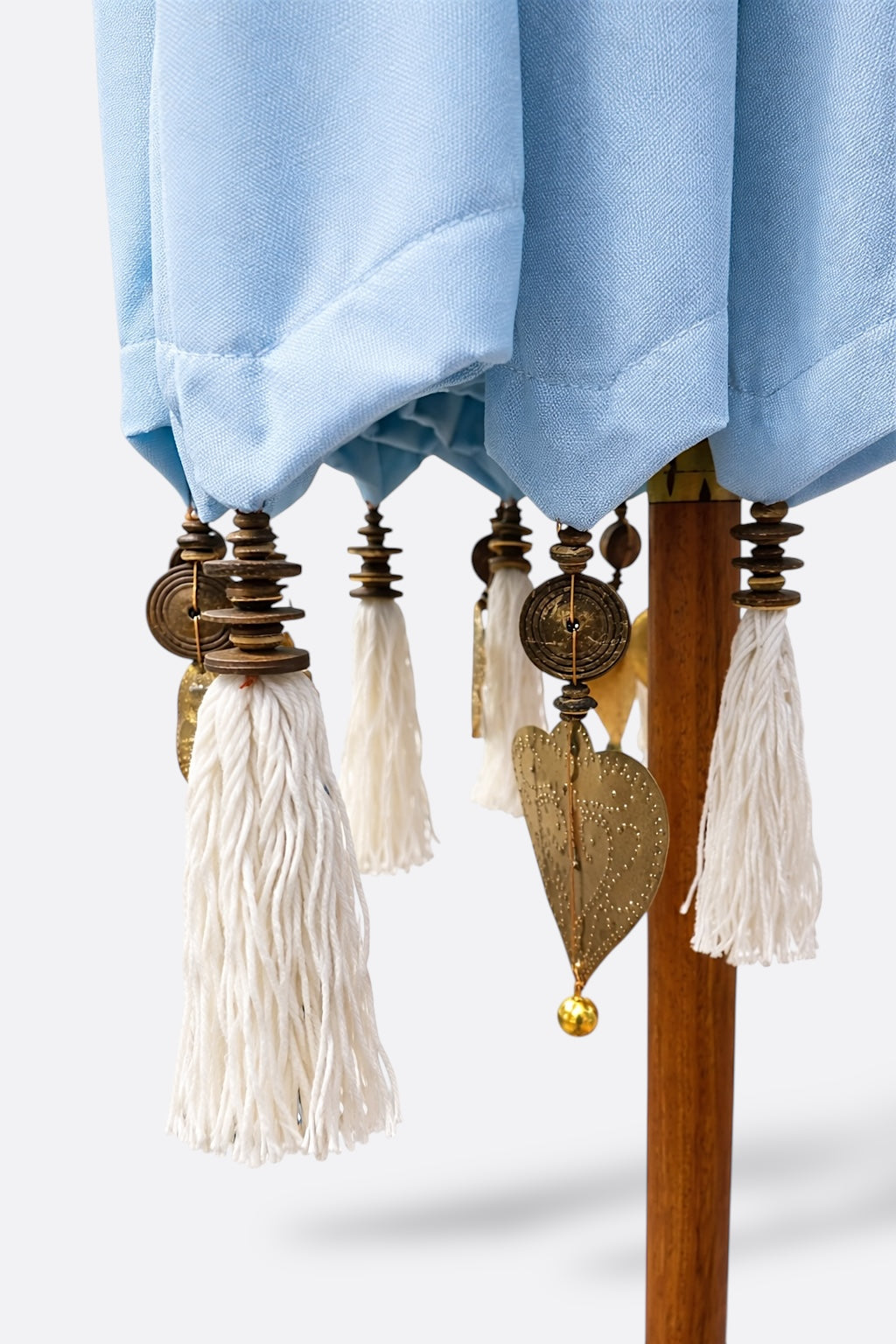 Parasol artisanal en coton imperméable et teck – Matahari bleu