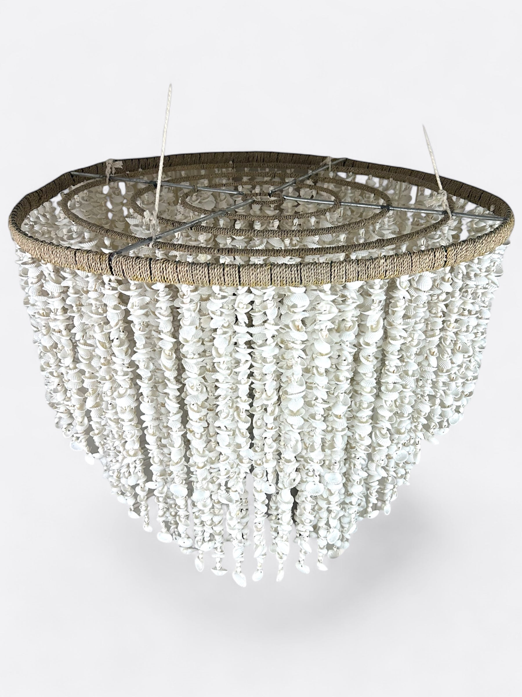 Lustre balinais en coquillages - cokoha