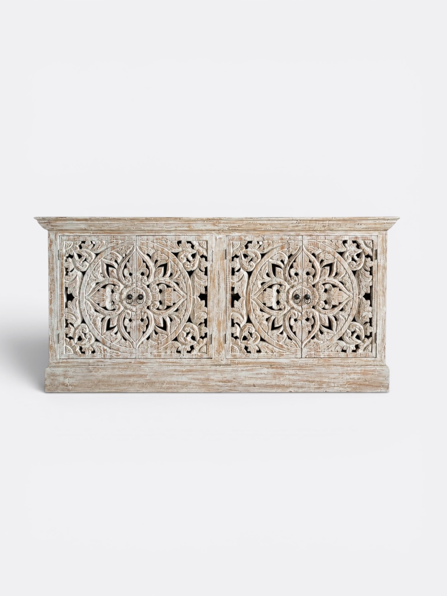 Buffet artisanal en teck sculpté – Kaelys