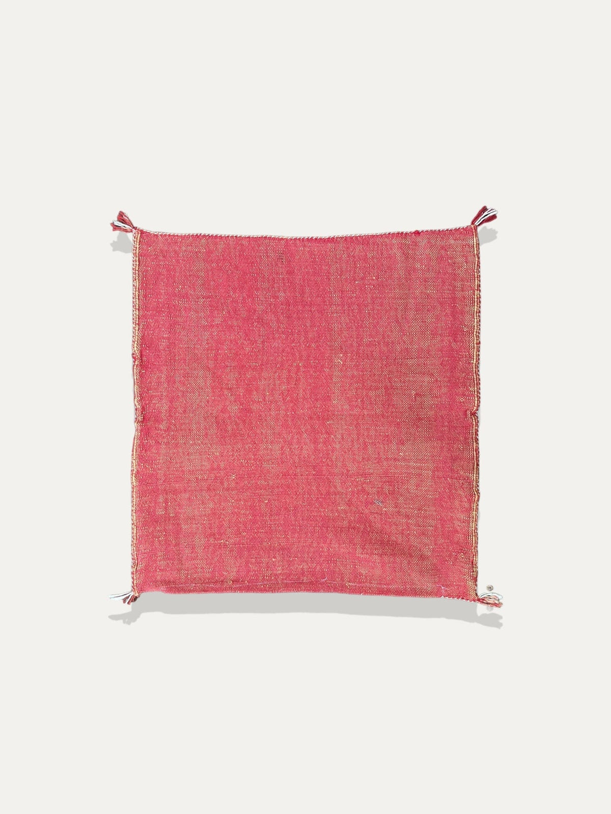 Housse de Coussin safran et ocre en soie de cactus - Tiziri vase Cokoha