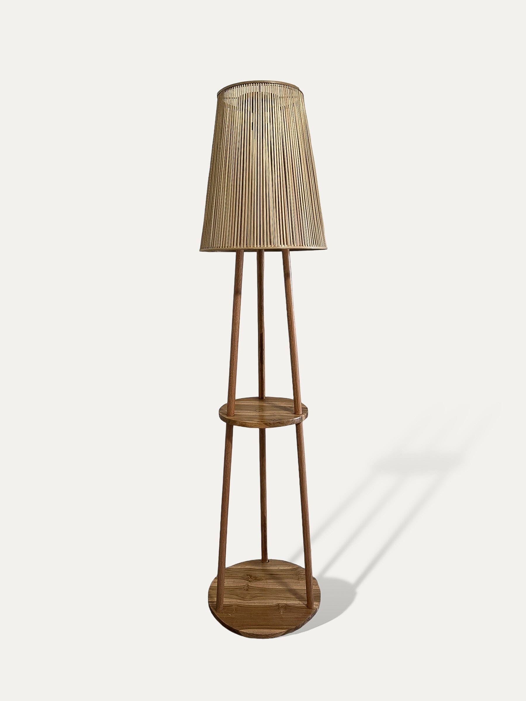 Lampe à pied en teck Bali - Jati COKOHA