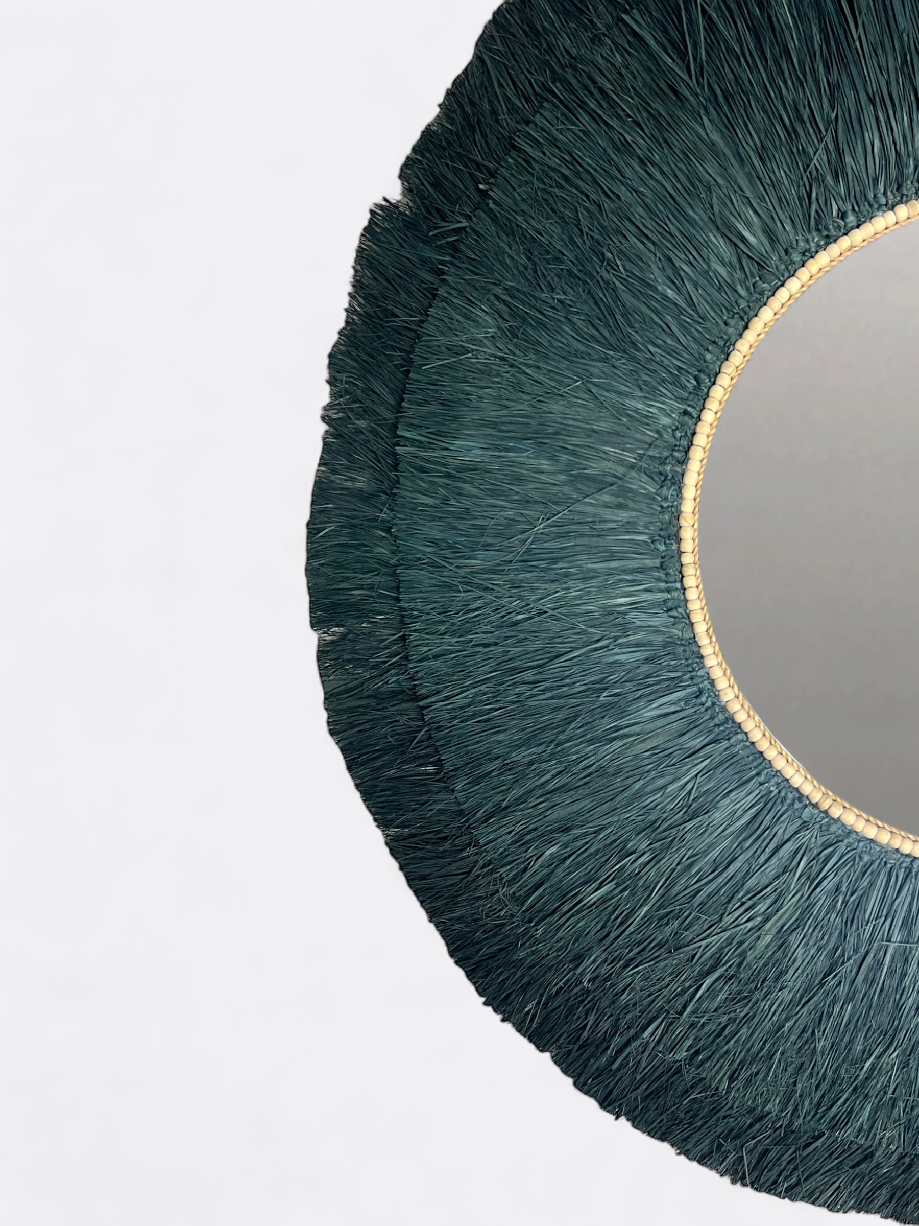 Miroir artisanal rond en perles et raphia - Océan