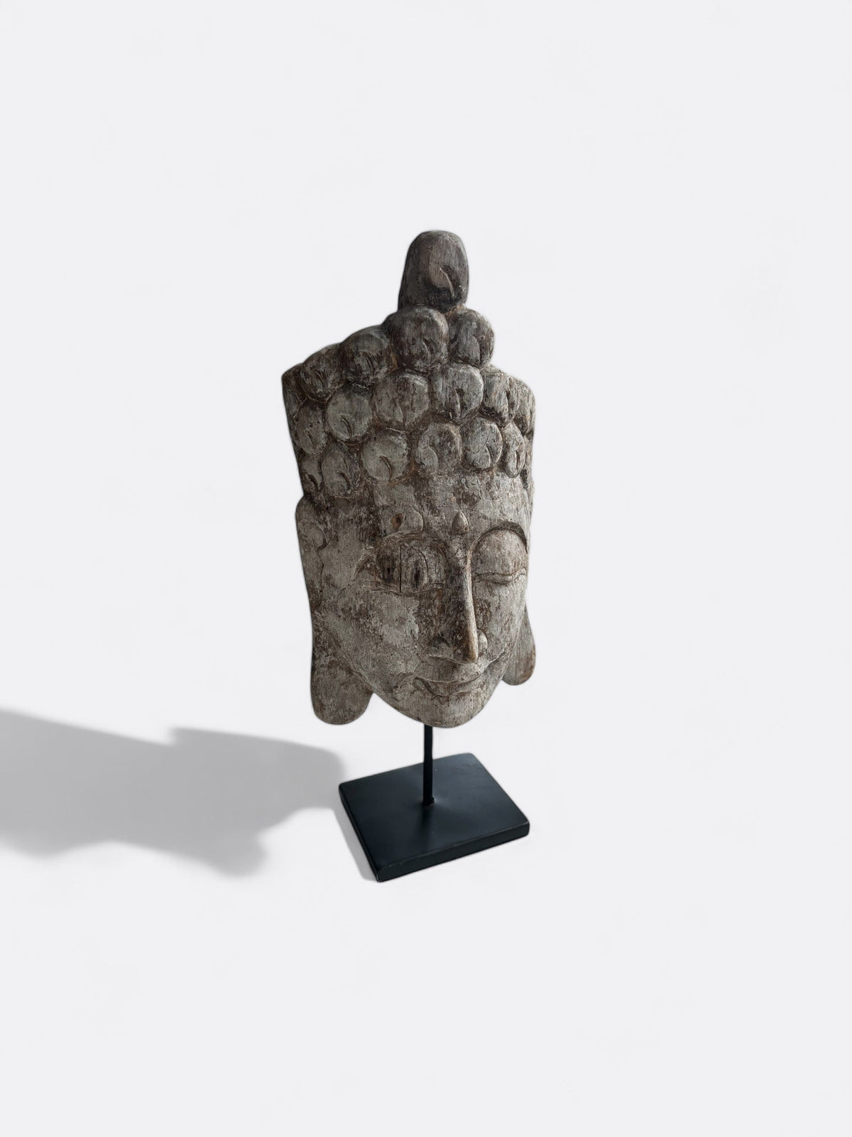 Sculpture Bouddha sur socle métal noir