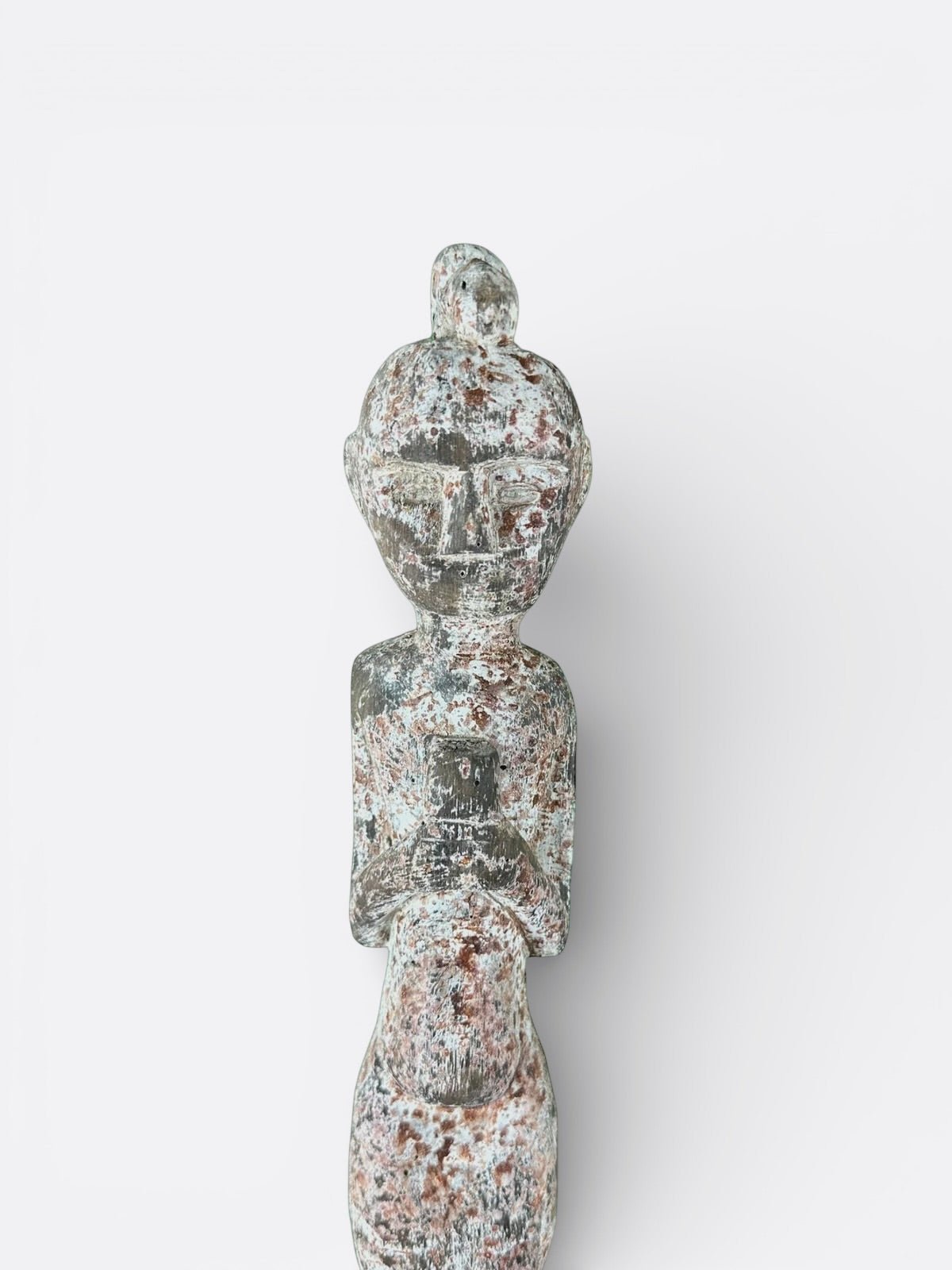 Totem Sekar Ayu vu de profil