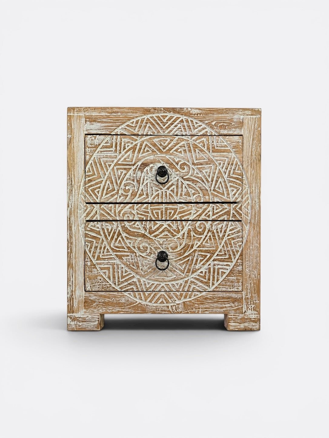 Tables de chevet Tirta en teck blanchi motif géométrique artisanales de Bali - lot de 2