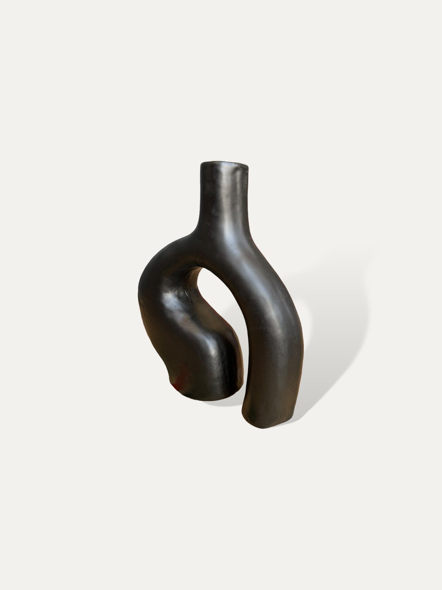 Vase décoratif noir mat asymétrique - Manelle vase Cokoha