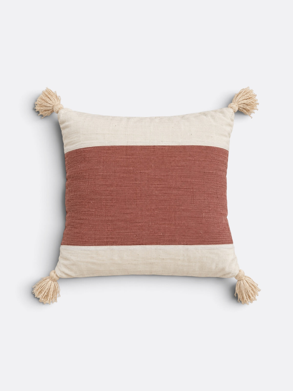 Coussin carré balinais 50x50 en coton blanc et rouge à pompons, tissé à la main