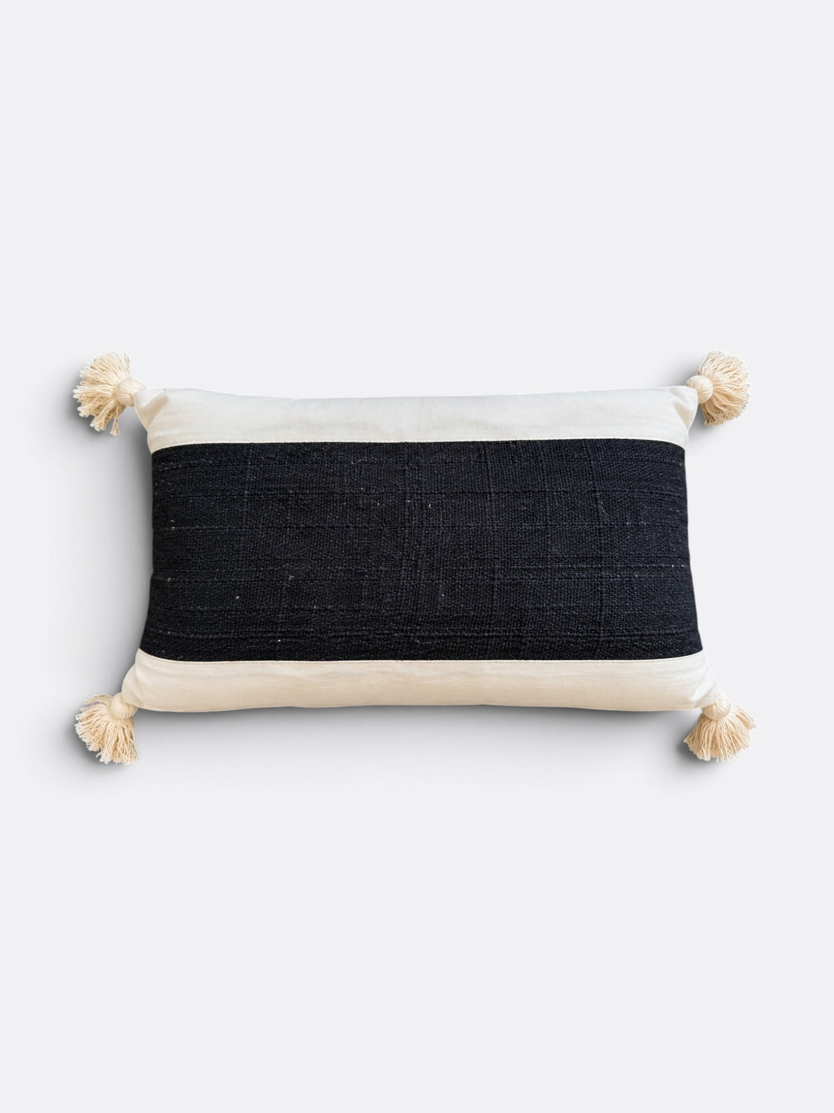 Coussin rectangulaire balinais 50x30 en coton blanc et bleu, tissé à la main