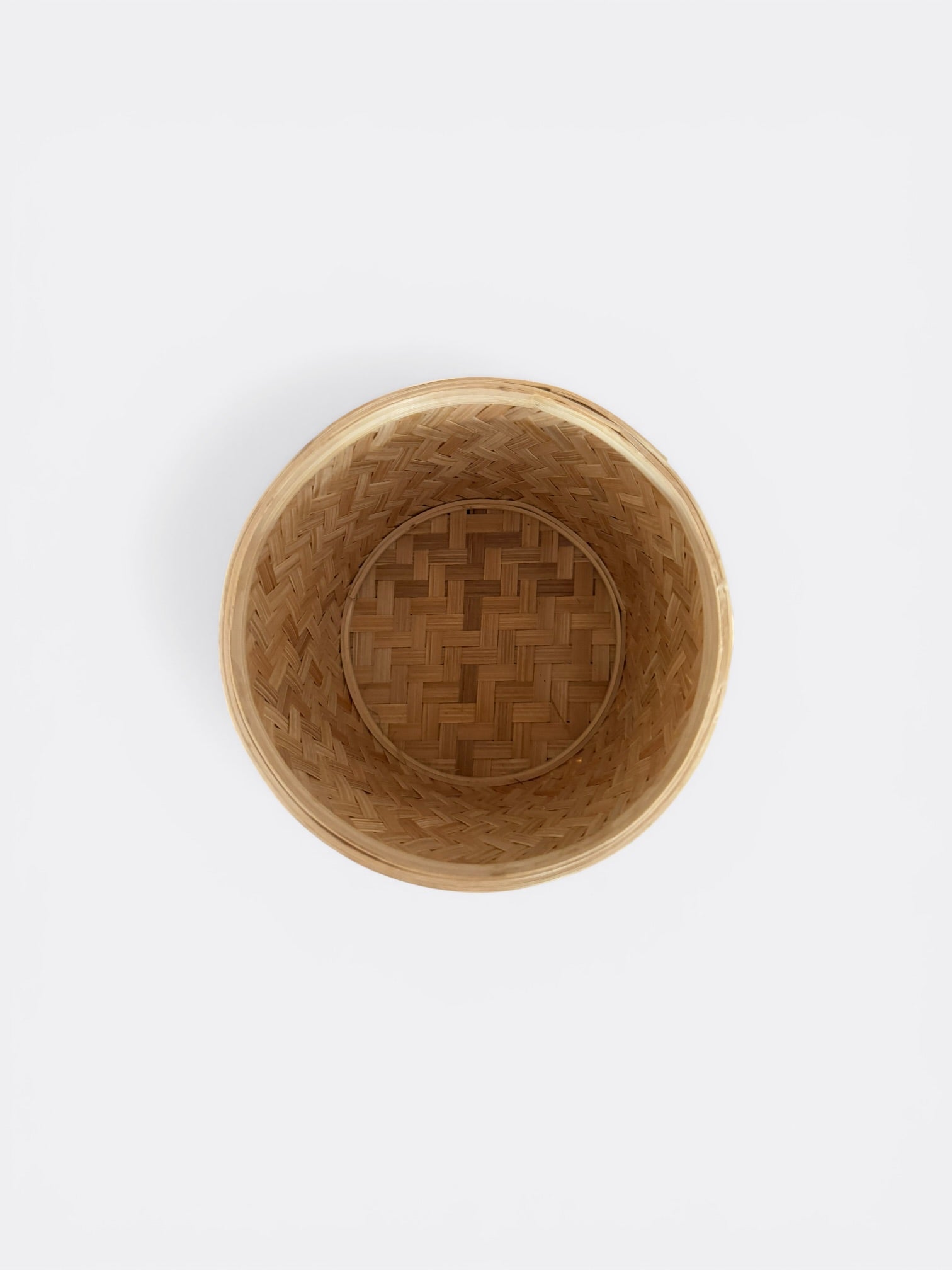 Boîte à offrande ronde perlée beige avec coquillages de cauris