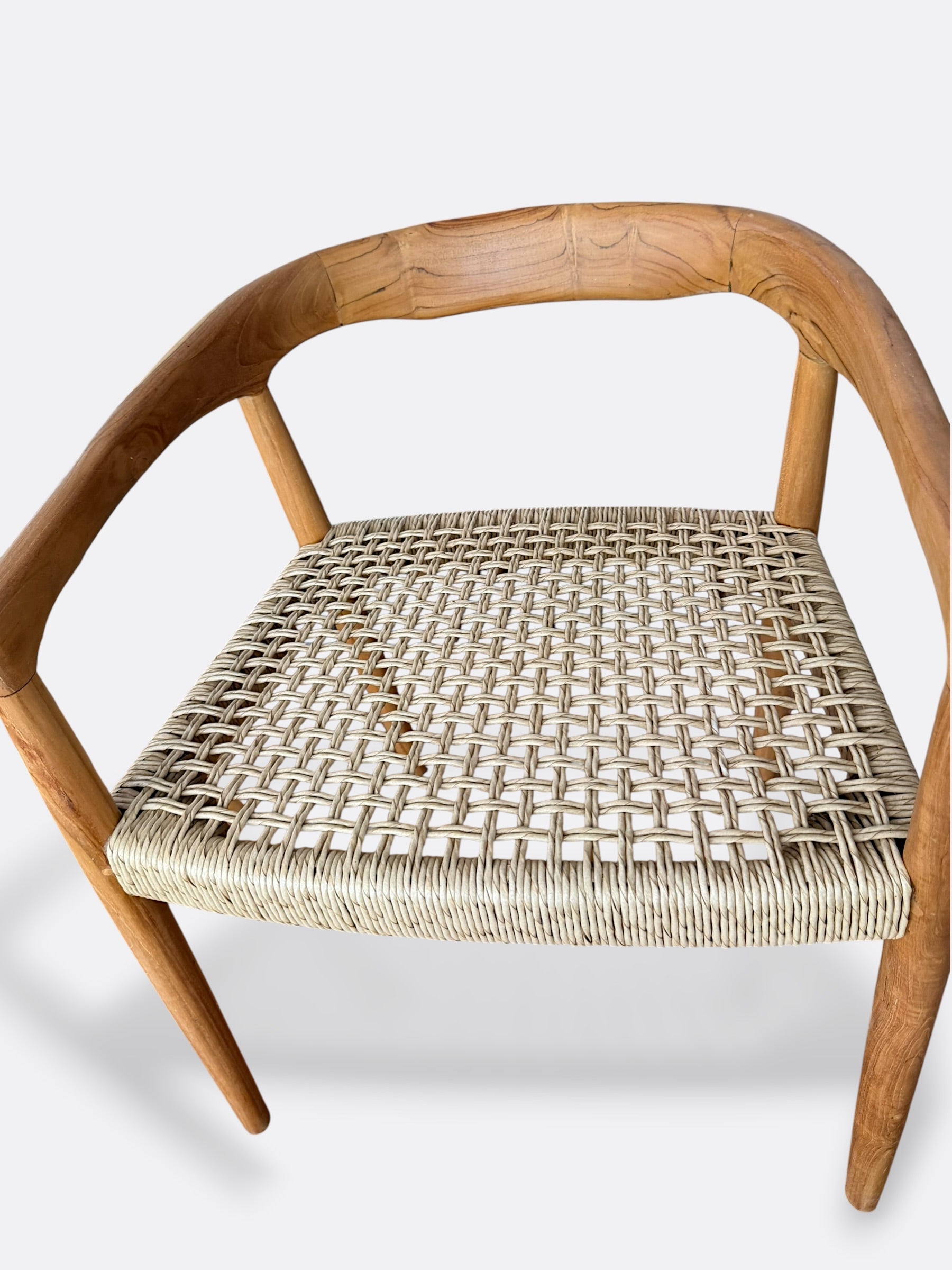 Chaise en teck et cannage en rotin — Kanoa