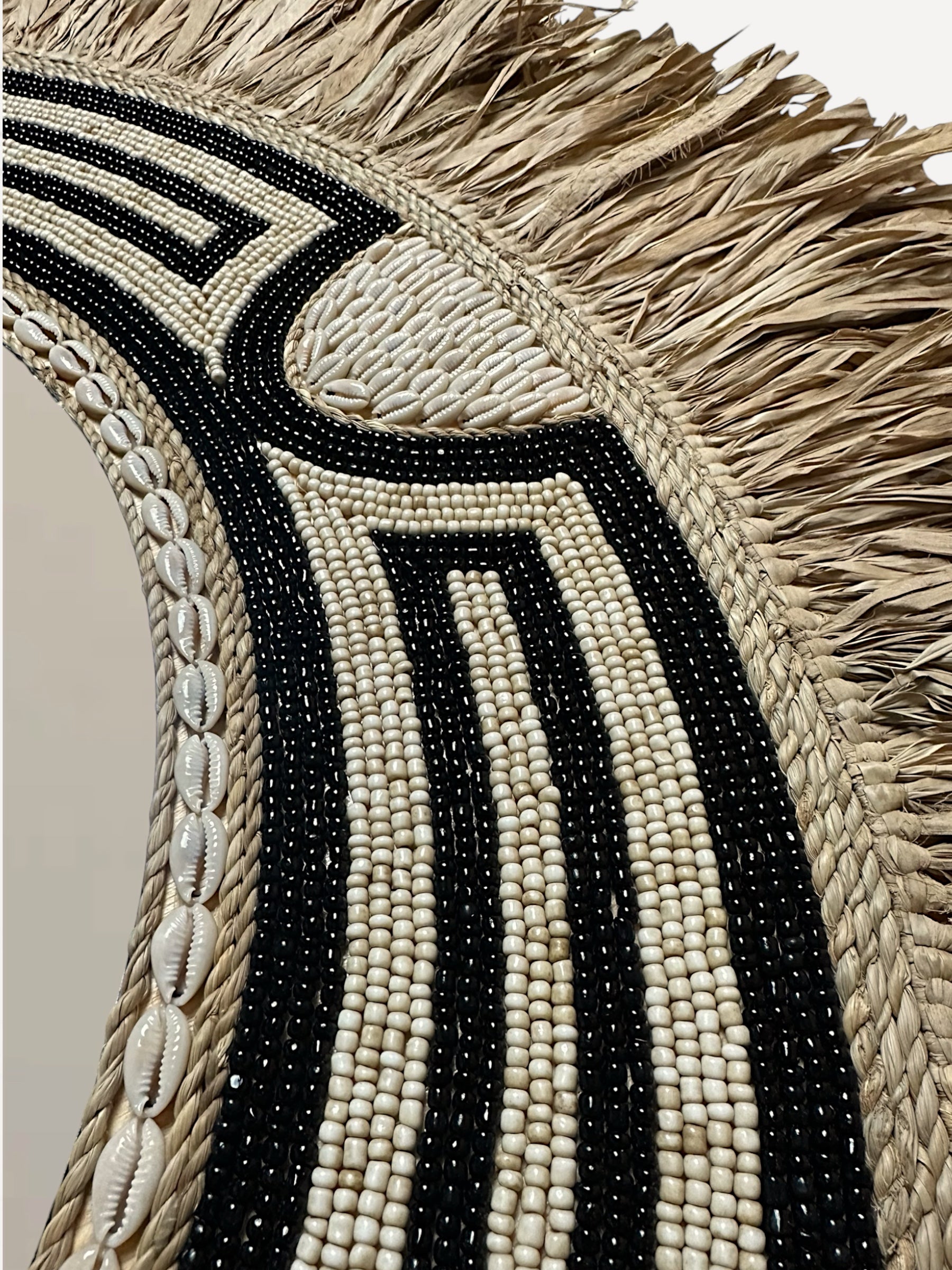 miroir balinais en perle - Grâce Crème