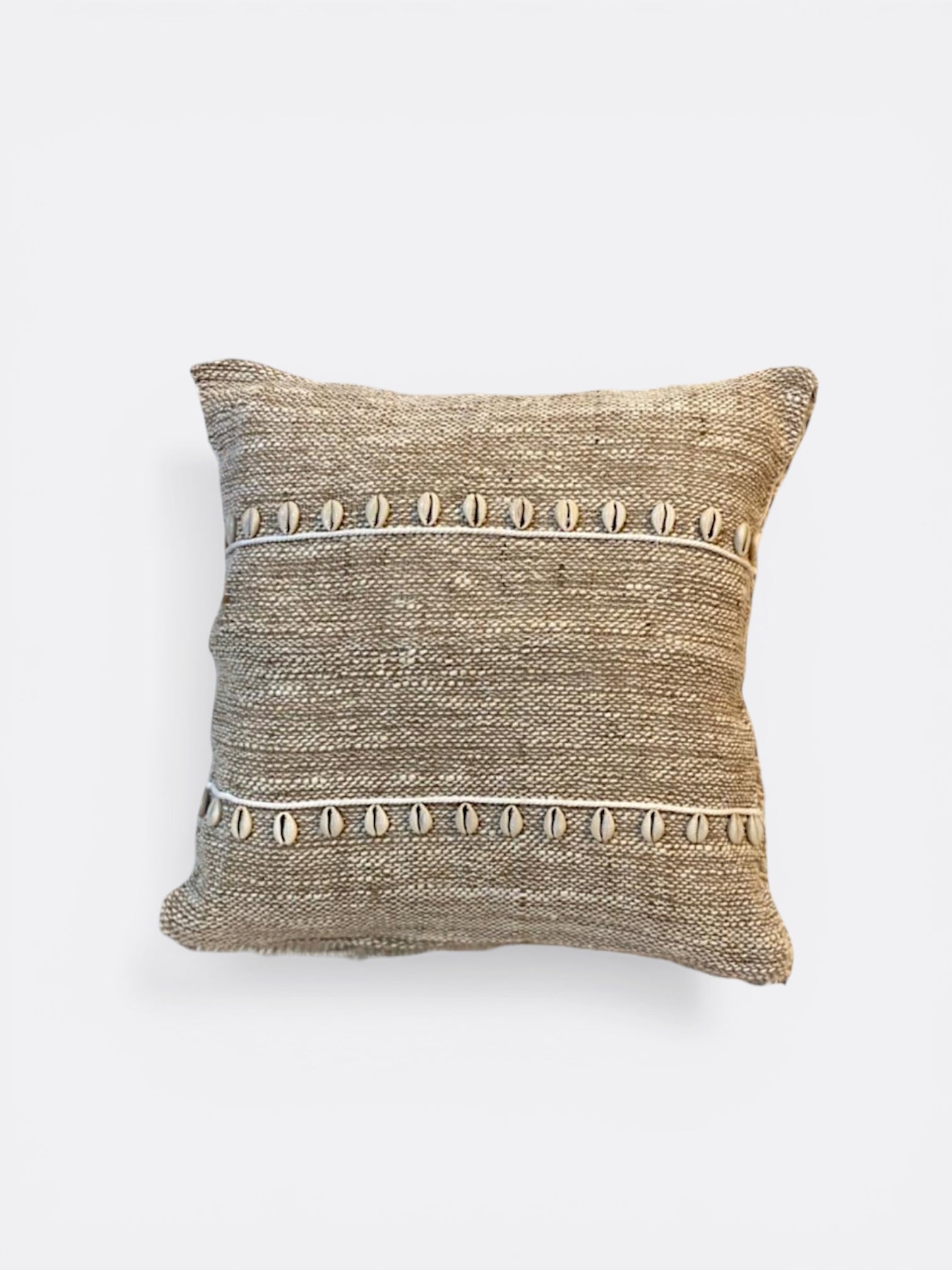 coussin carré Balinais en lin & coquillages - beige