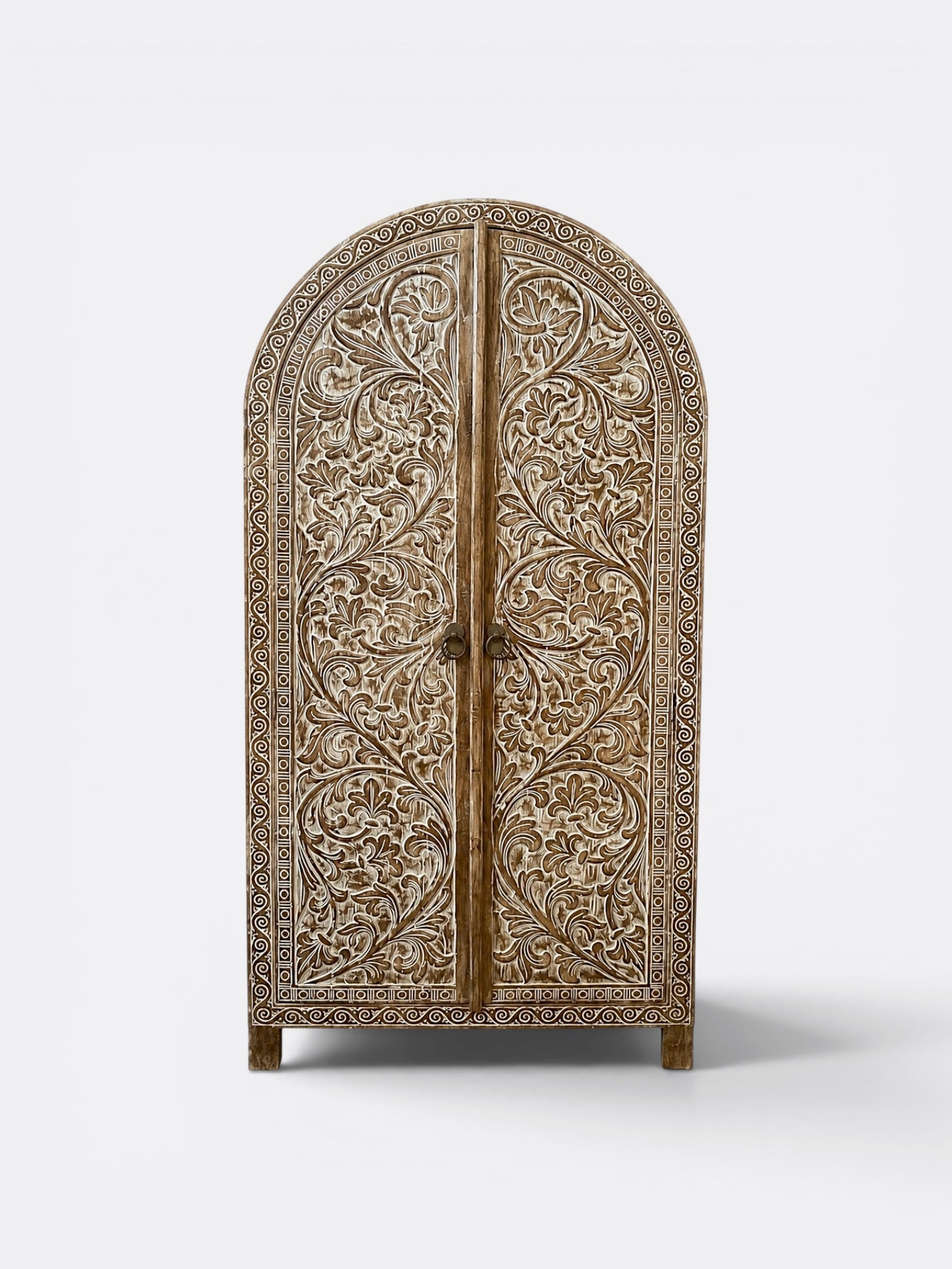 Armoire artisanale en teck sculpté – Orena