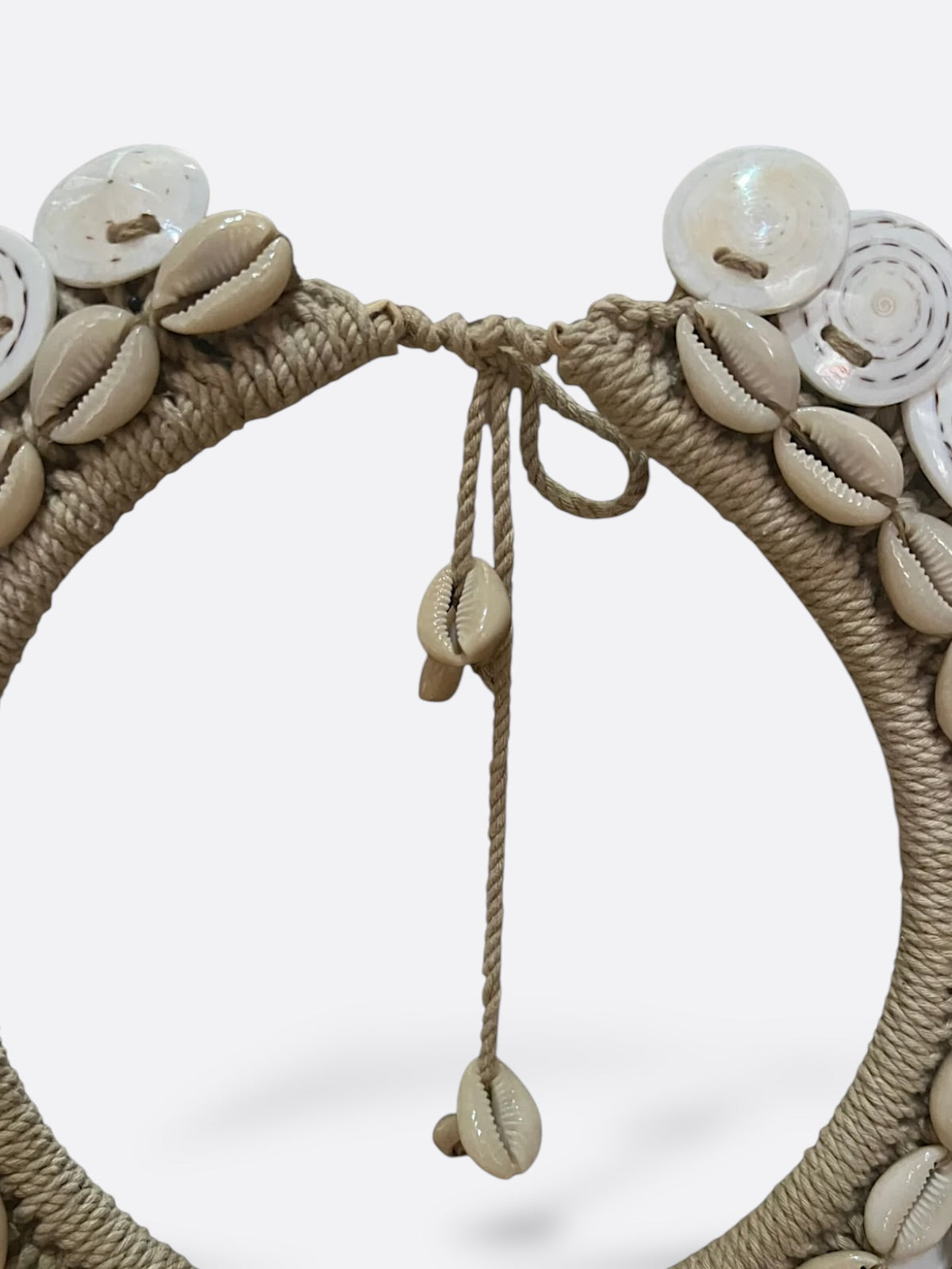 Collier en coquillages plats naturels - Nala