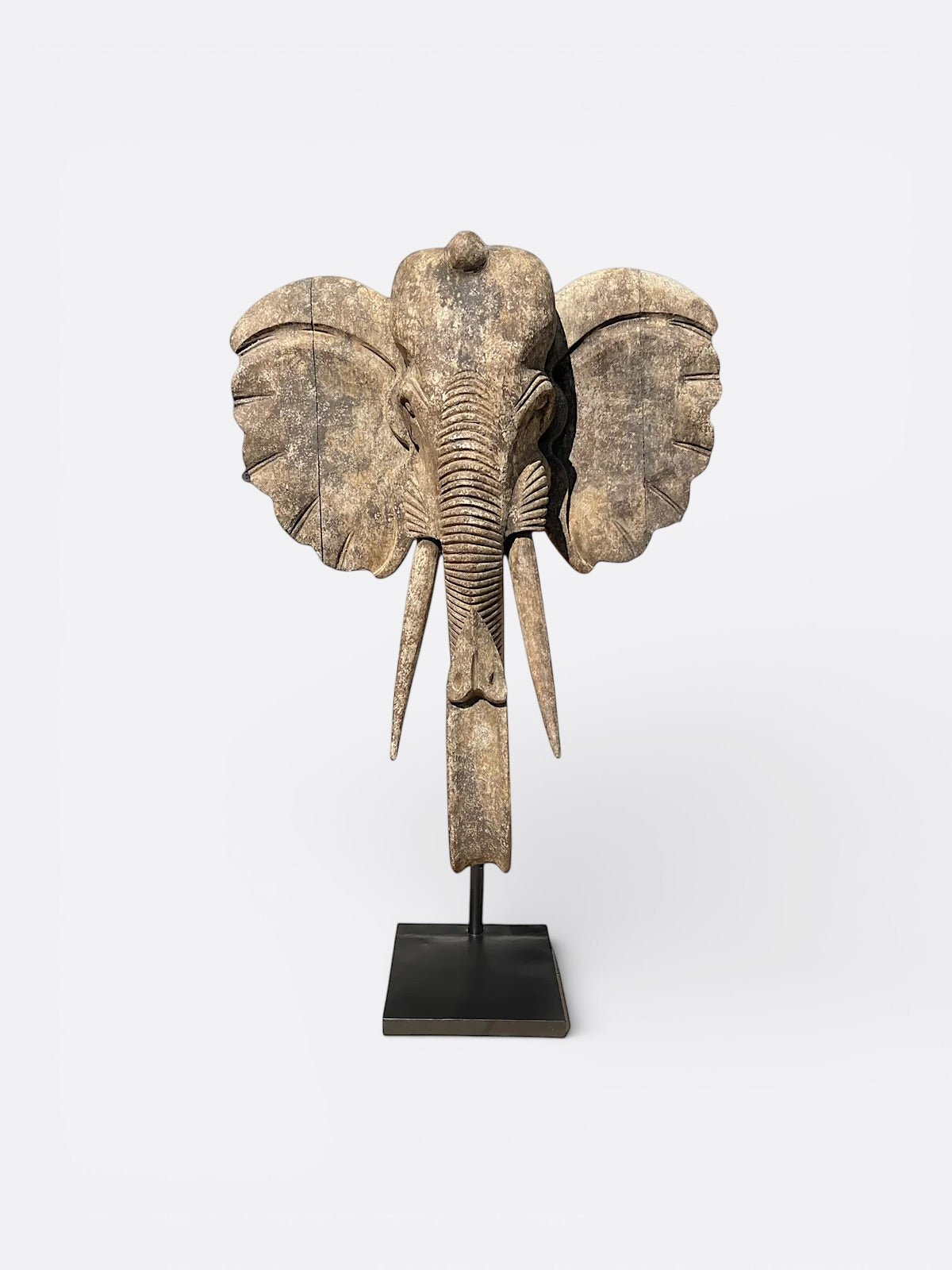 Sculpture éléphant XXL en bois de Suar sculptée à la main à Bali