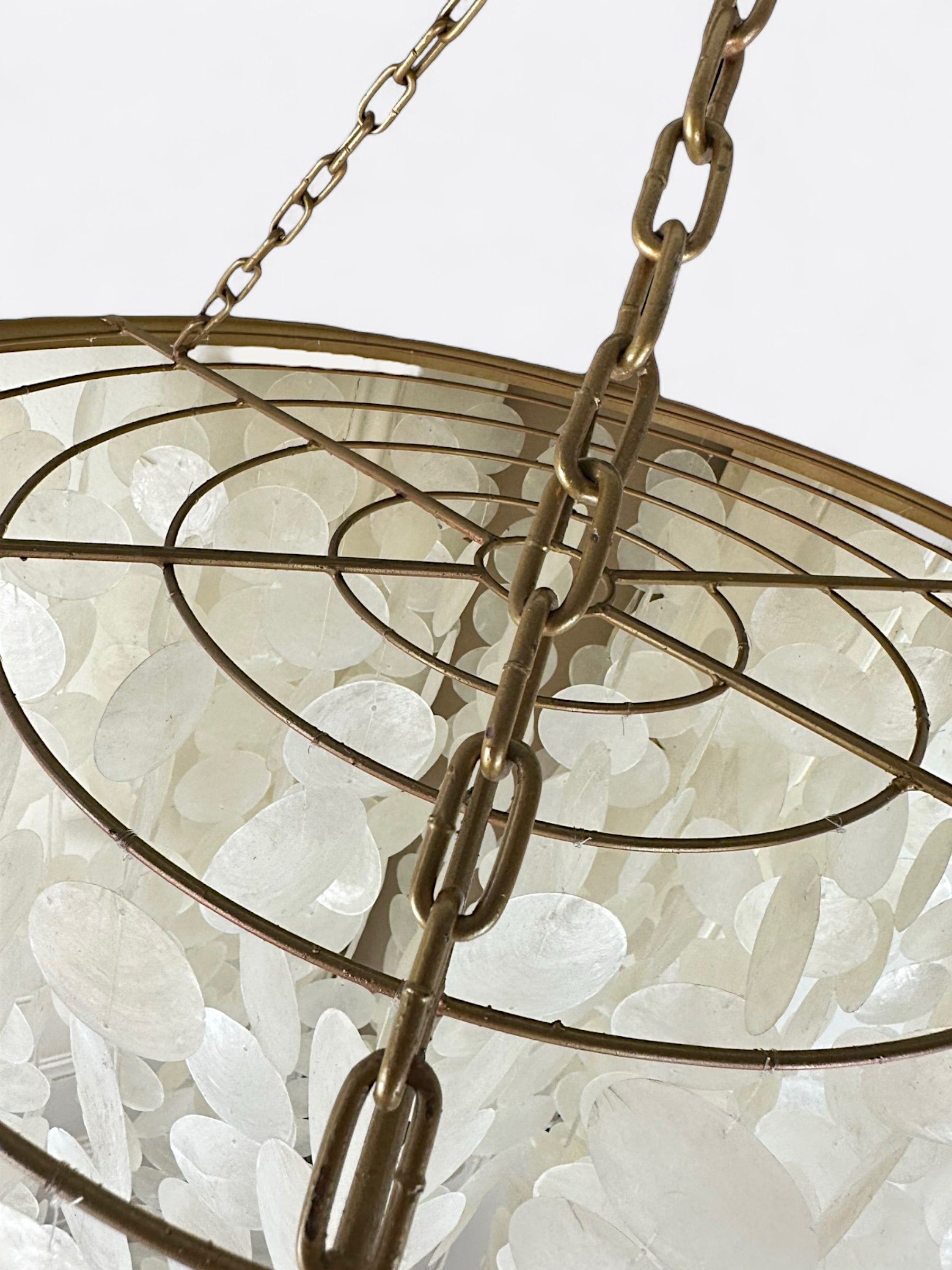 Lustre artisanal balinais en nacre - Ambre