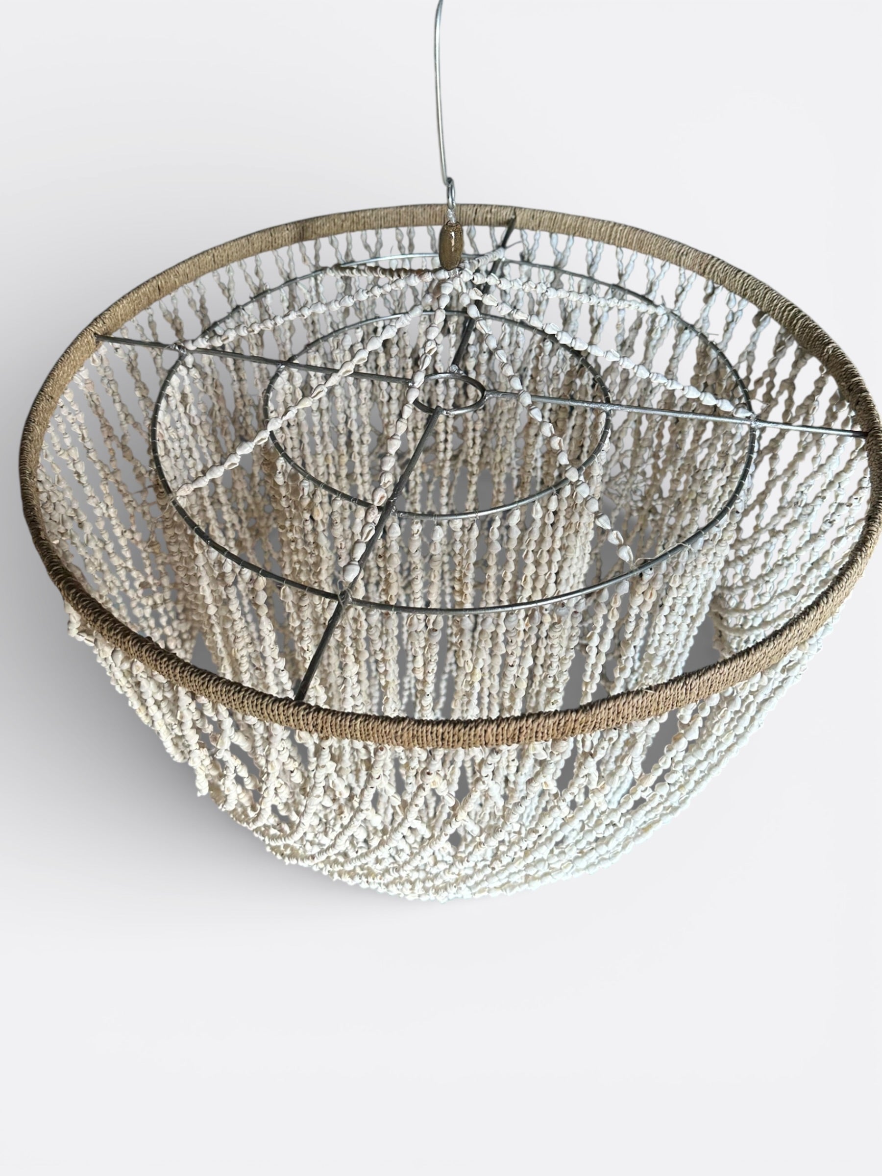 Lustre balinais en coquillages Blancs - Megeng