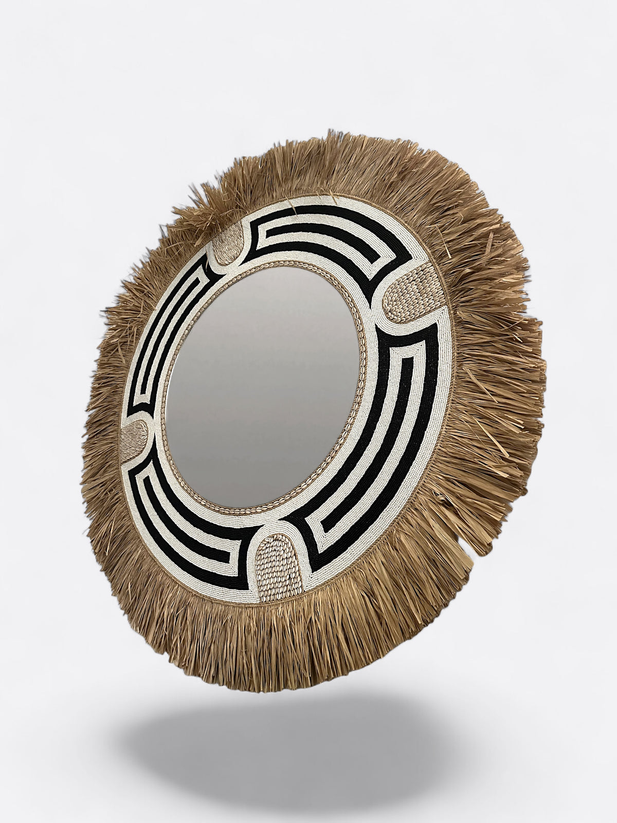 Miroir mural rond noir Grace avec perles et finitions artisanales, fait main à Bali