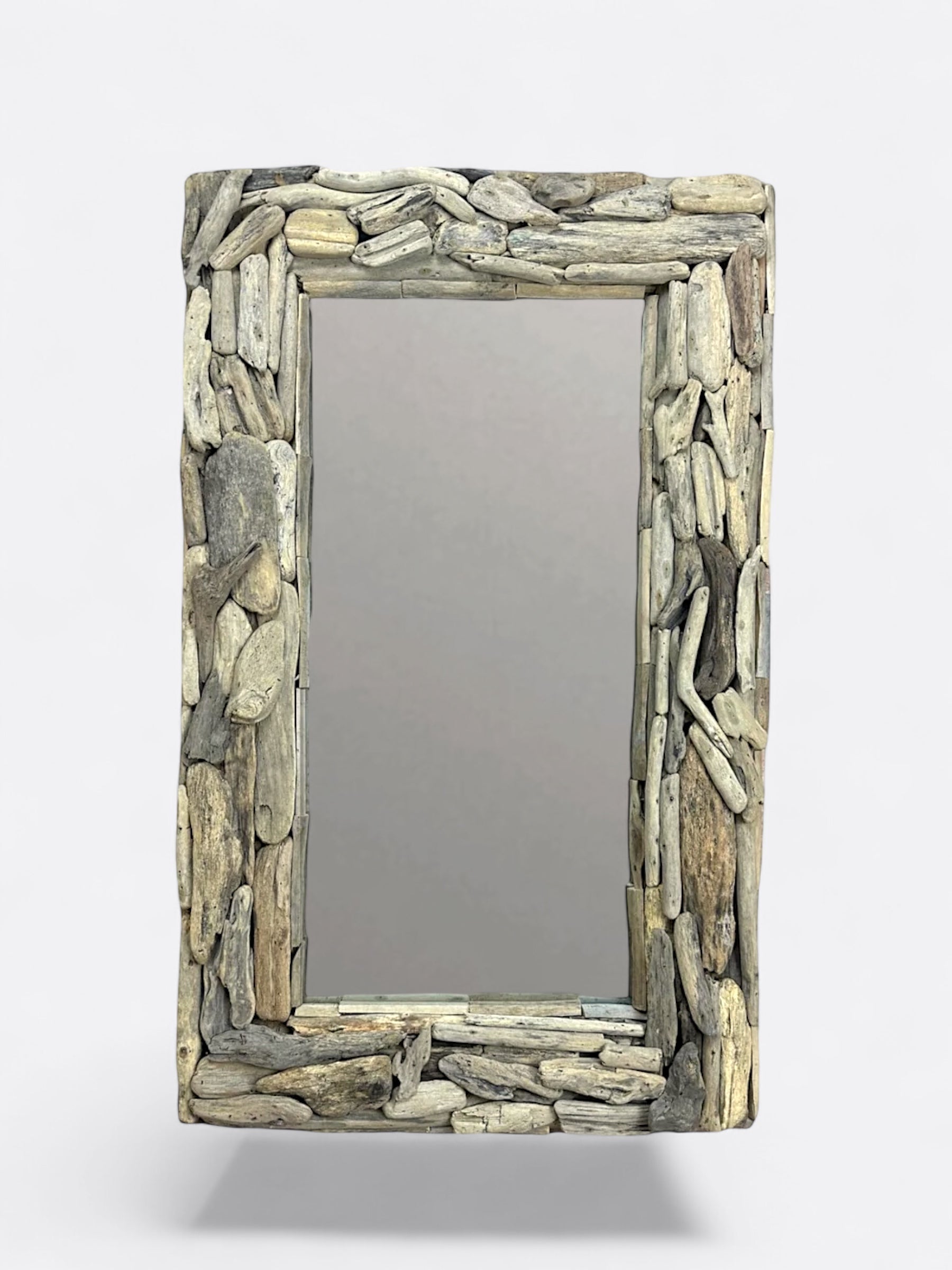 Miroir artisanal en bois flotté - Minum M
