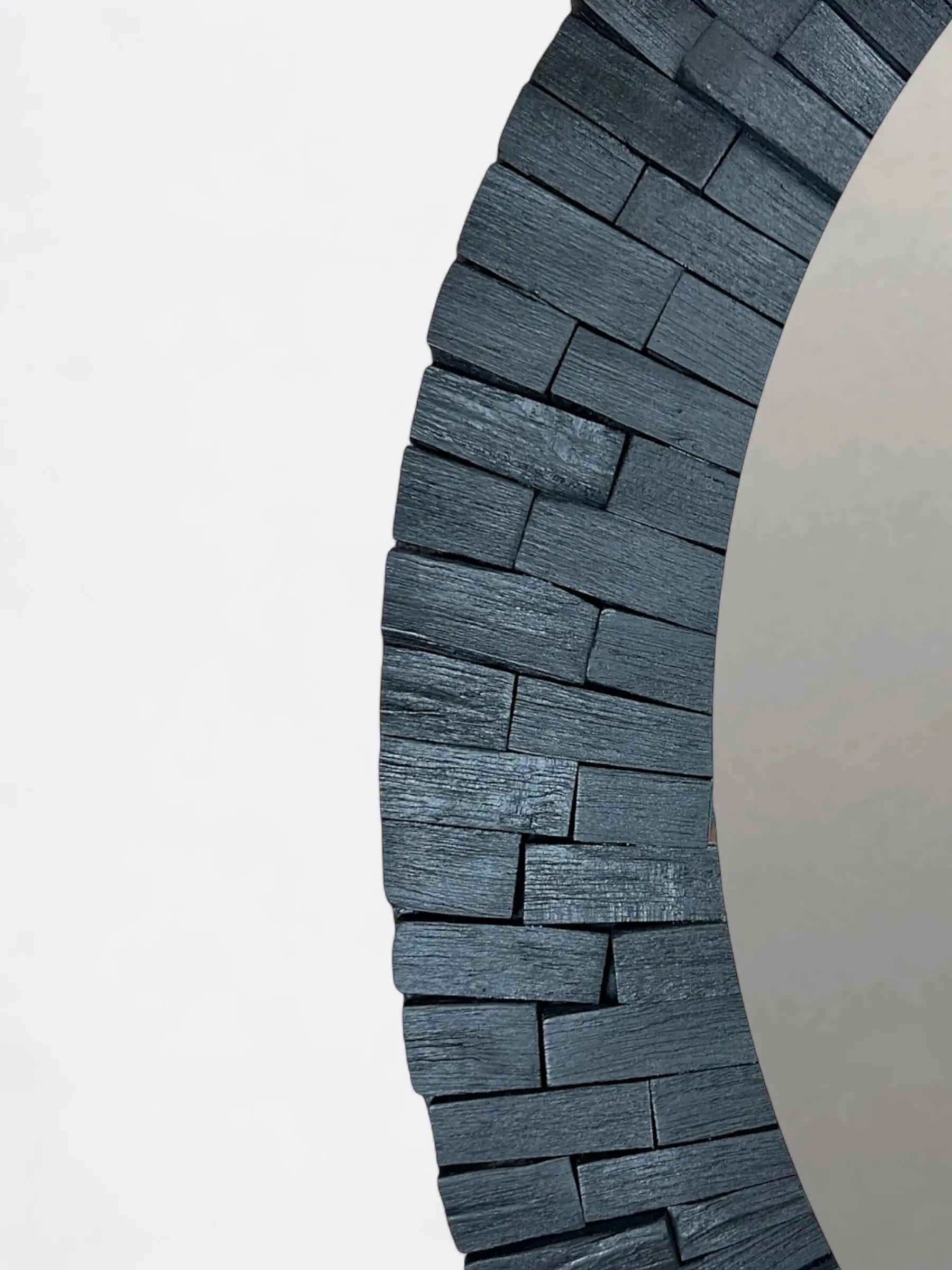 Miroir artisanal rond gris anthracite - Batu