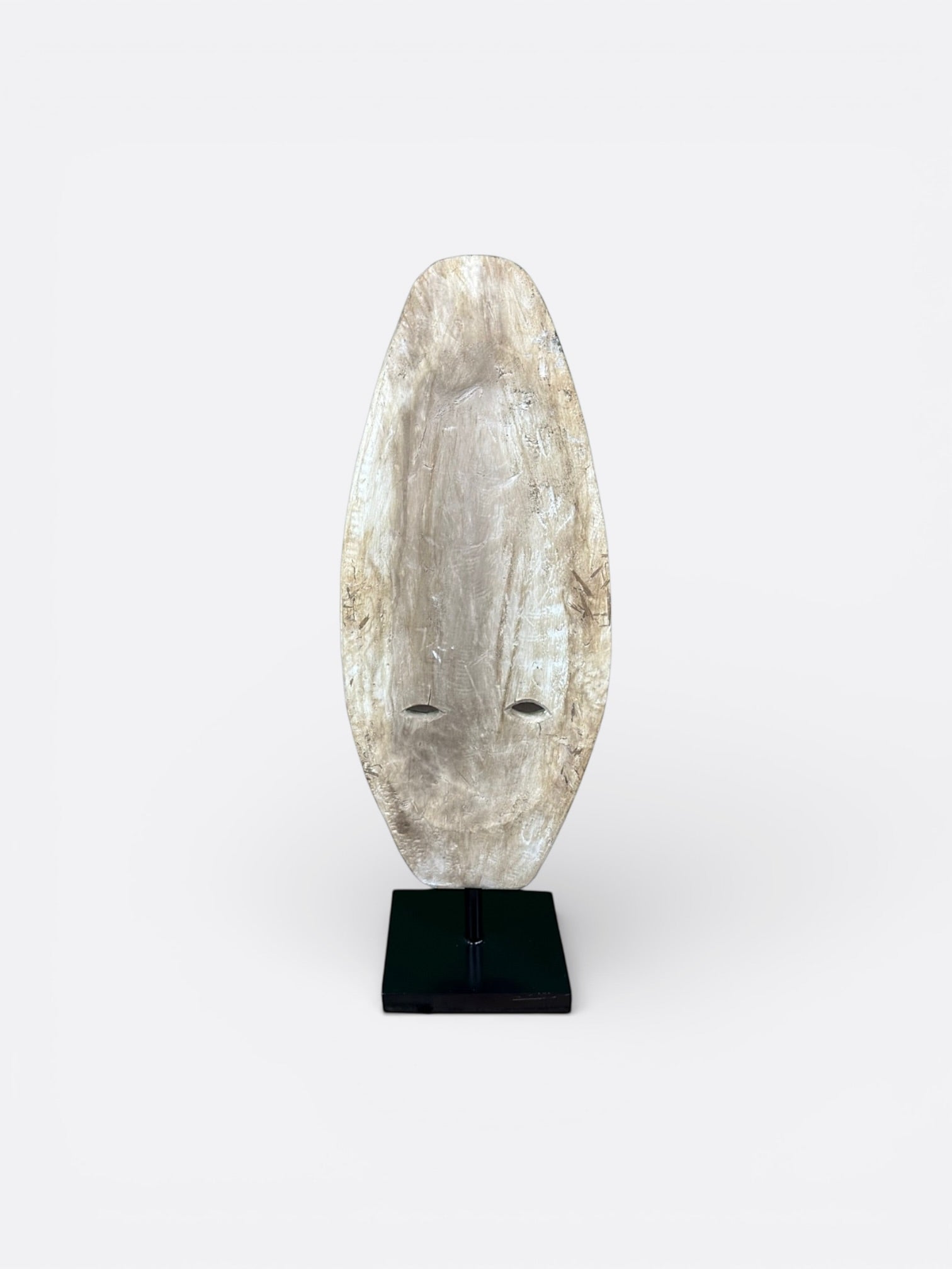 Détail du veinage clarifié au foin sur la sculpture Brahma