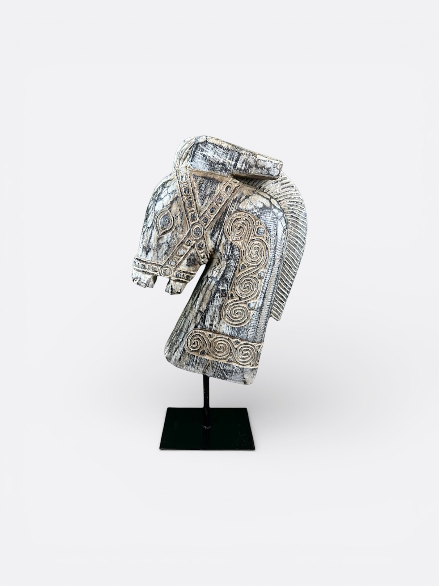 Buste de cheval en bois de Suar sculpté à la main à Bali, finition naturelle