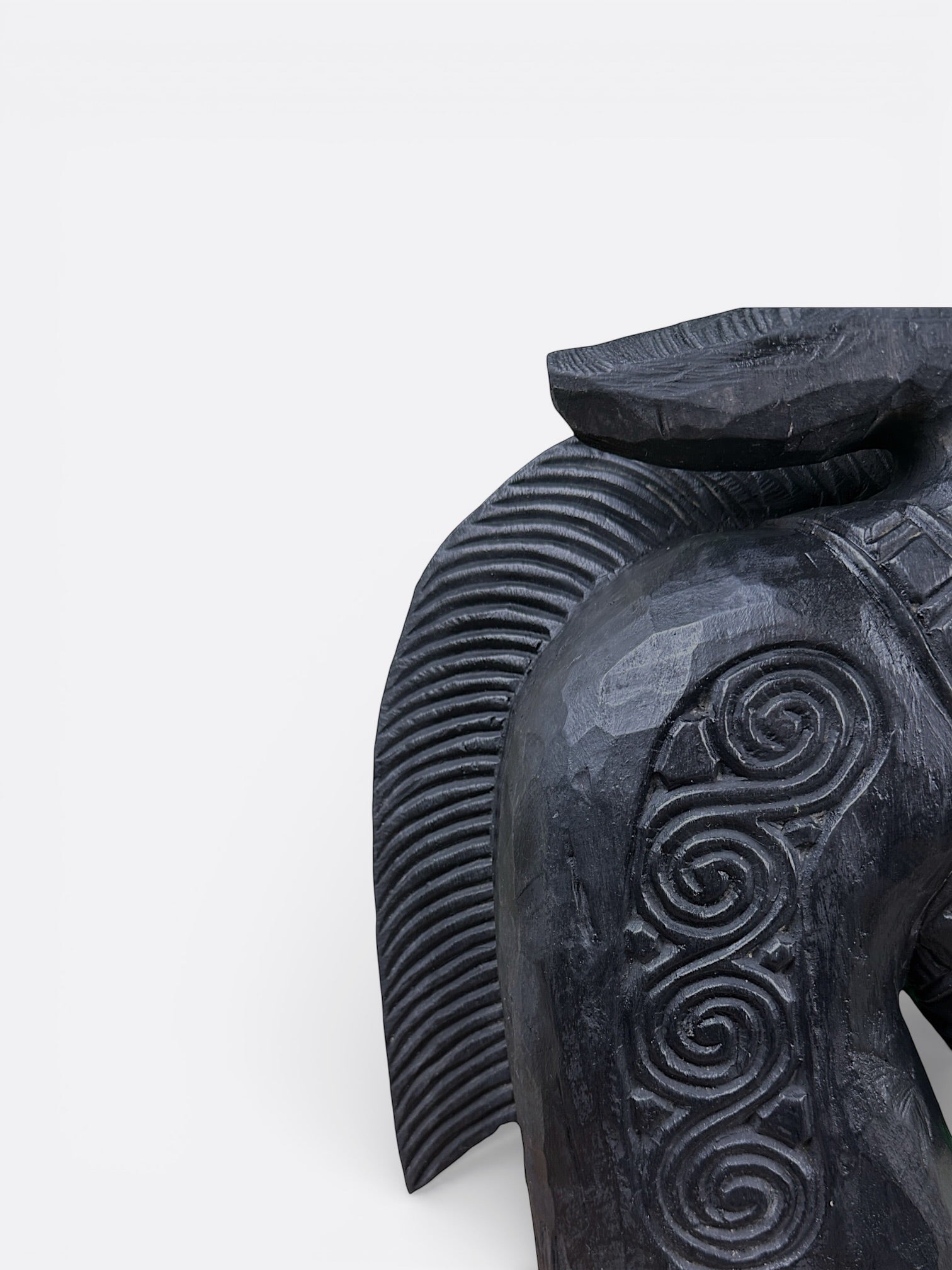 Sculpture artisanale en bois de Suar – Kuda noir