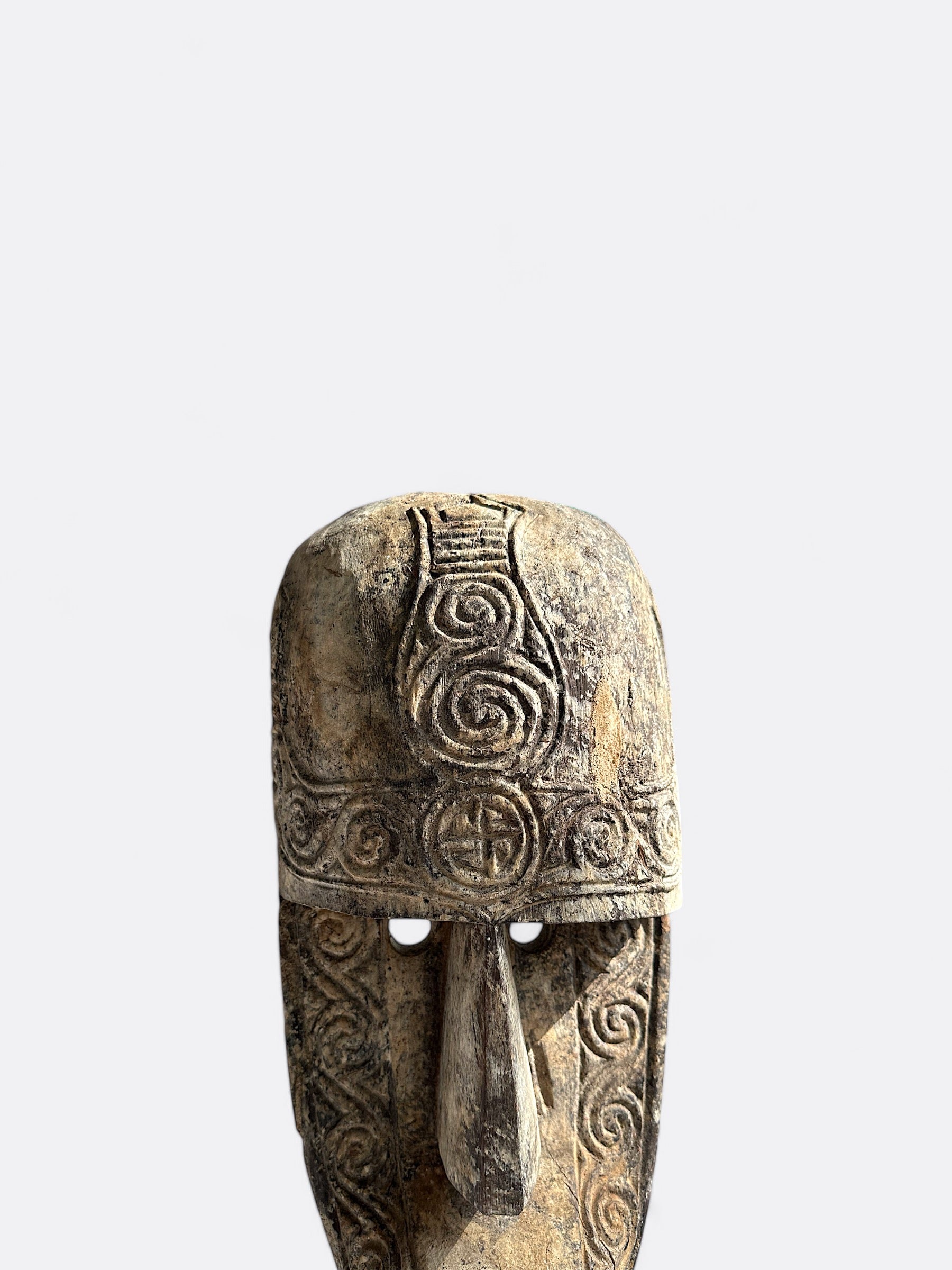 Sculpture Agung vue de profil