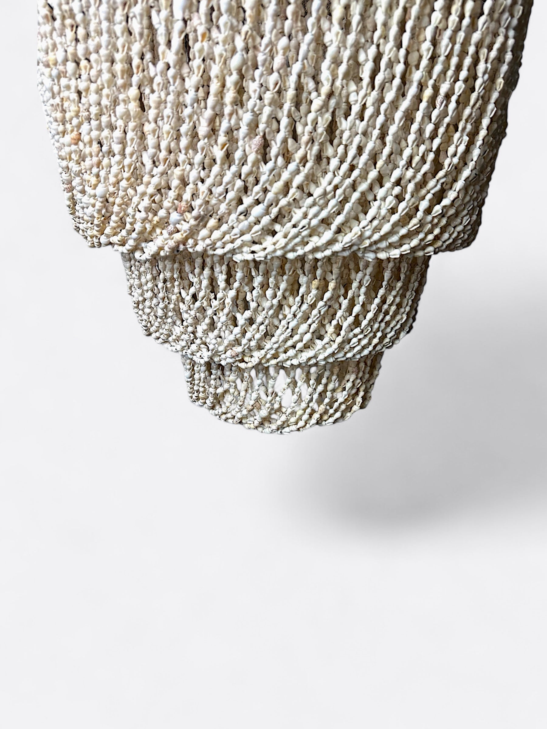 Lustre balinais en coquillages Blancs - Ariel