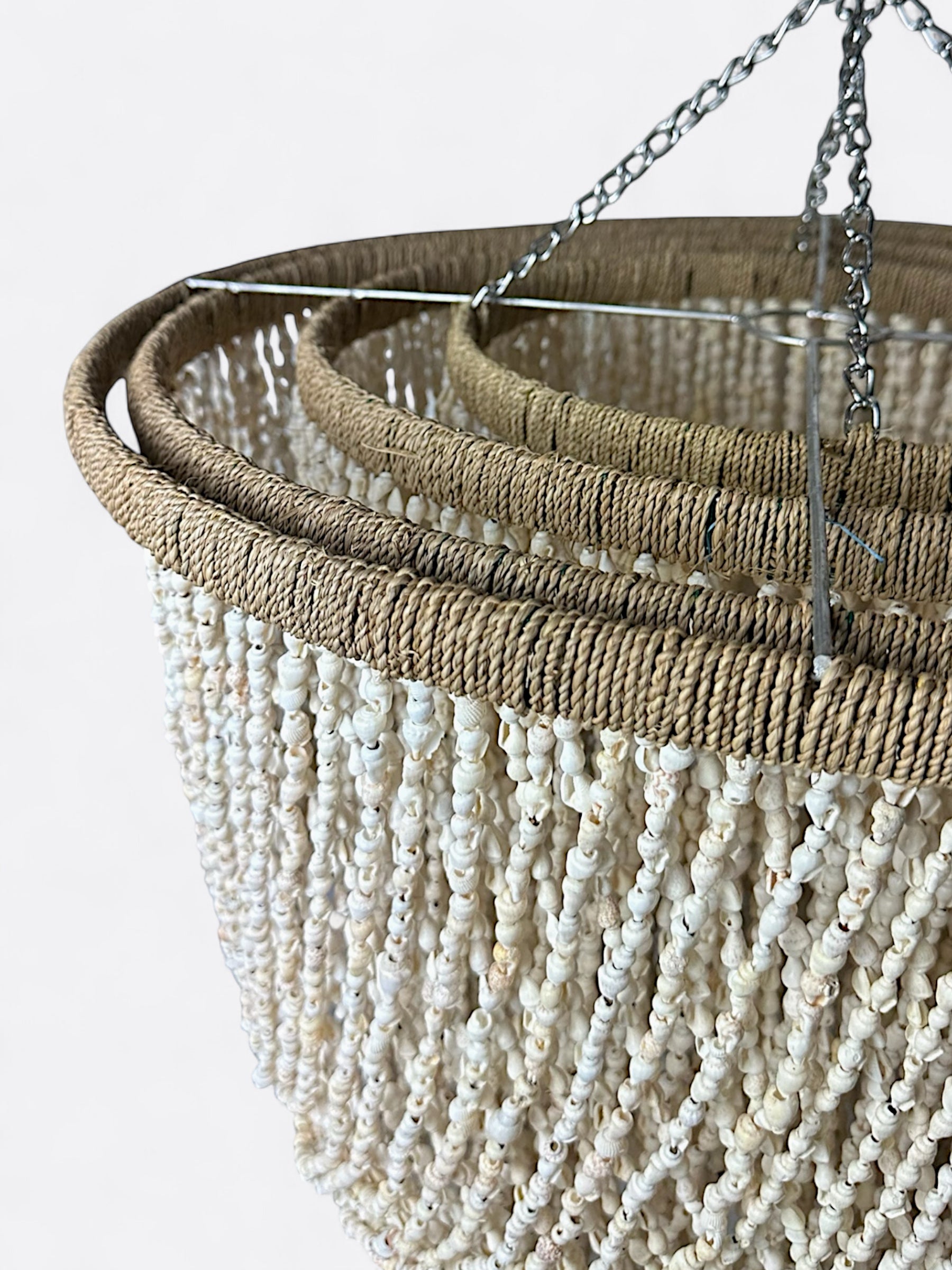 Lustre balinais en coquillages Blancs - Ariel