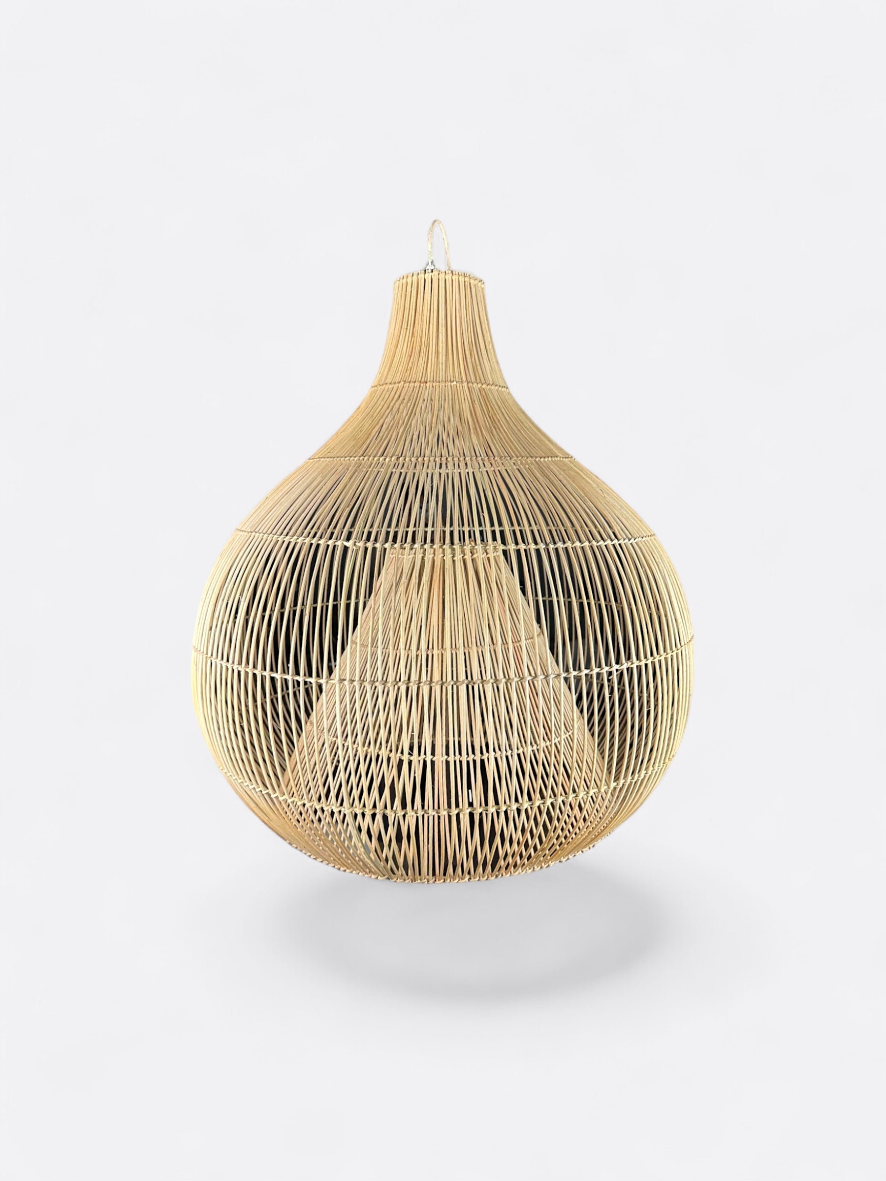 Suspension Lueur Tropicale en rotin naturel tressé à la main
