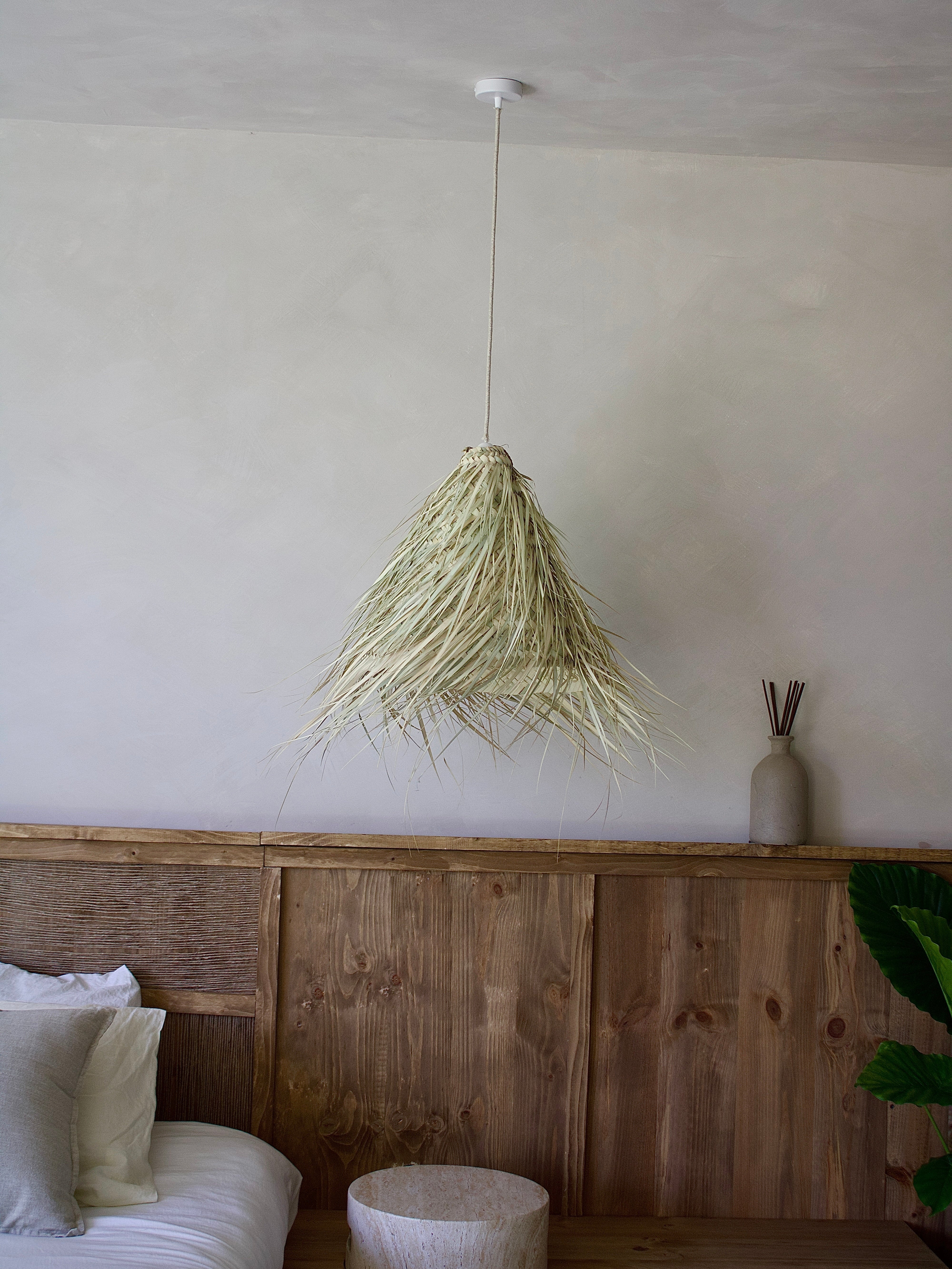 Suspension marocaine Abu en feuilles de palmier tissées