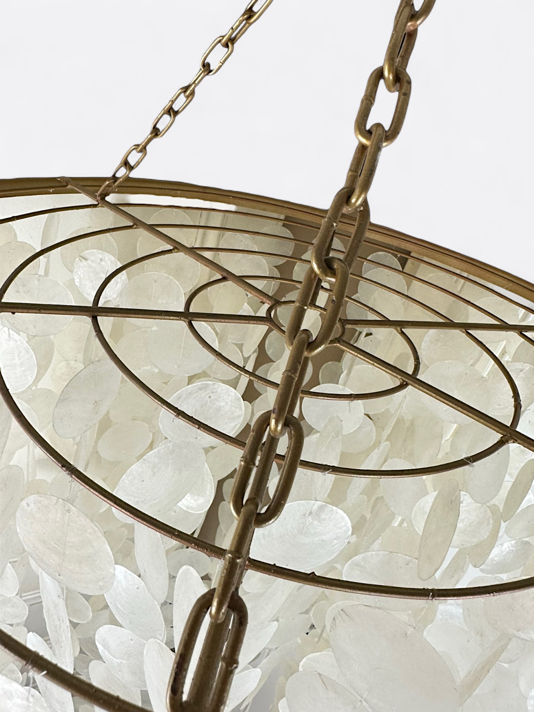 Lustre artisanal balinais en nacre - Ambre