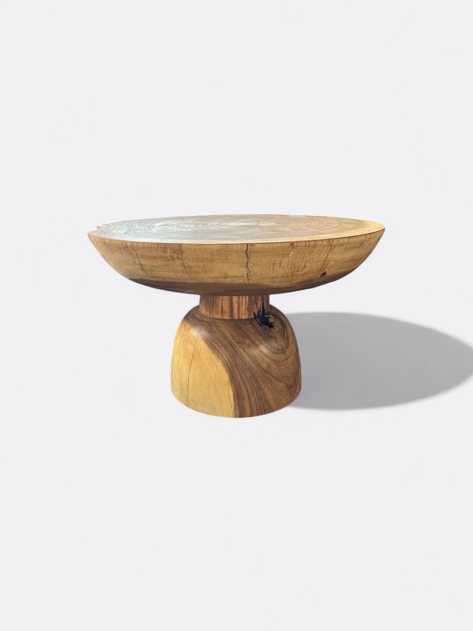 Table basse Anayai en bois de Suar naturel contrasté artisanale de Bali