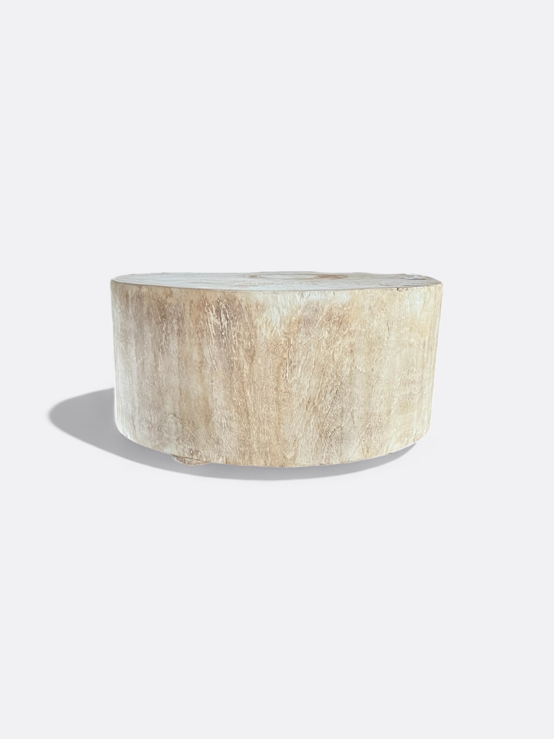 Table basse Dewi en bois de Suar clair minimaliste artisanale de Bali